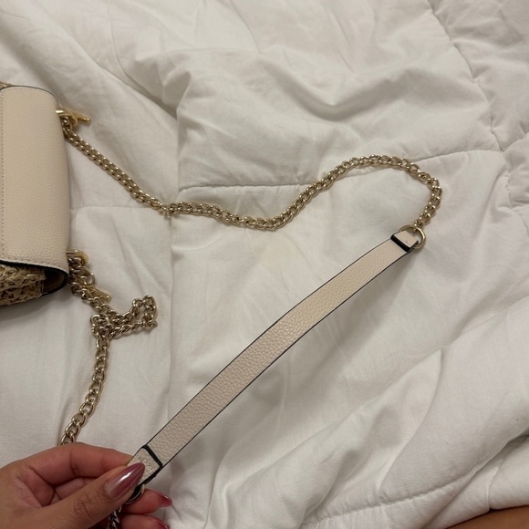 H&M Woven Shoulder Bag - Picture 5 of 5